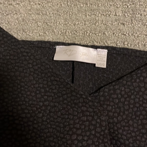 spaghetti strap black blouse - Picture 2 of 3